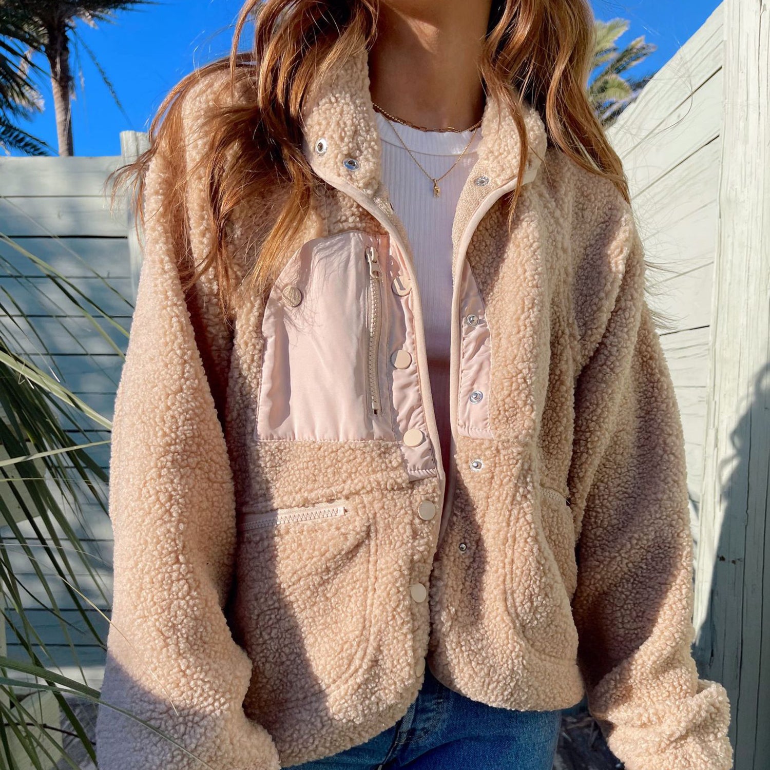 Faux Shearling Sporty Pocket Short Jacket Faux Shearling Sporty Pocket Short Jacket