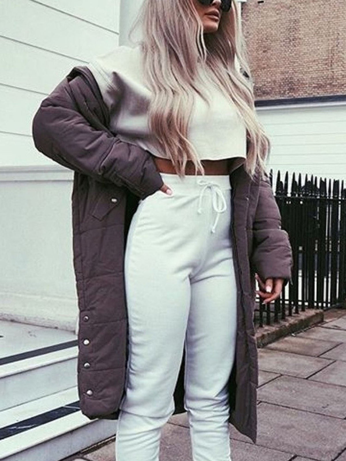 Classic Round Neck Short Sweatshirt